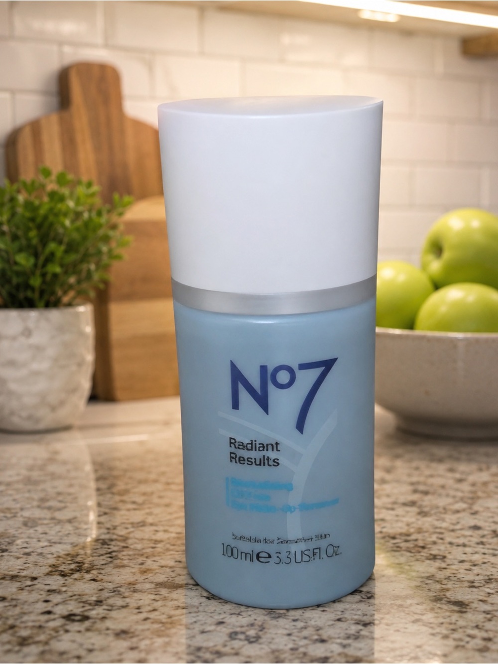 Radiant Results Hydrating Moisturizer - Light Blue - Picture 1 of 1